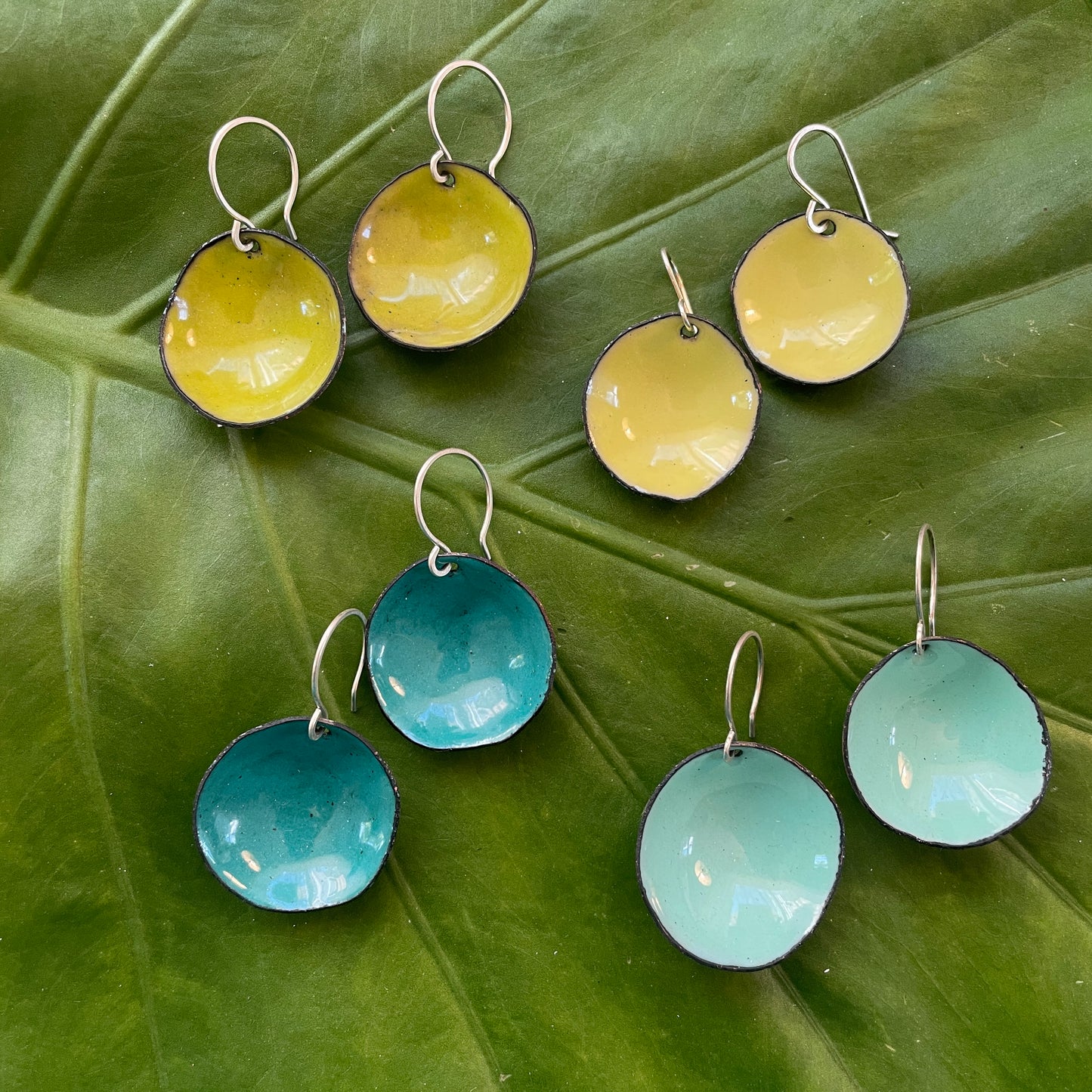 Large Short Flower Cup Earrings