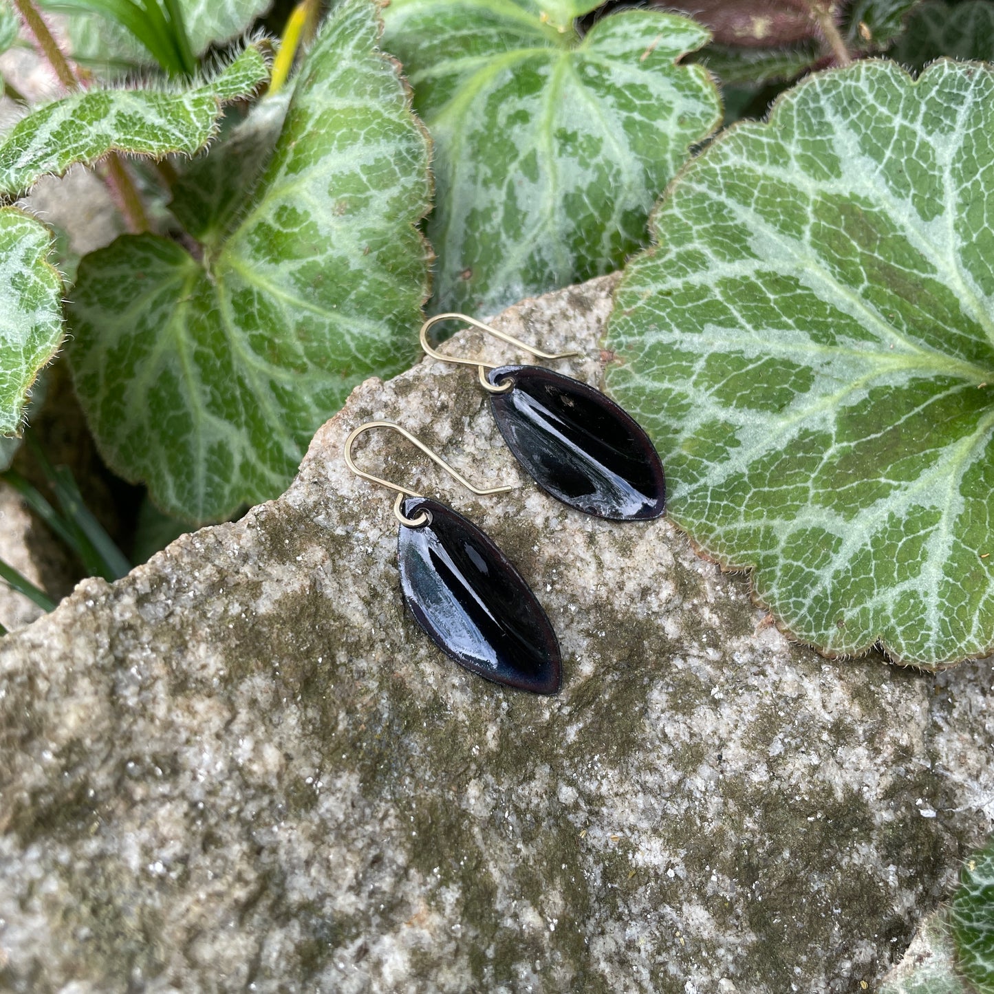 Black Small Leaf Earrings