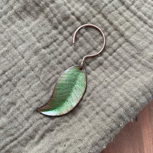 Green Leaf Ornament 2